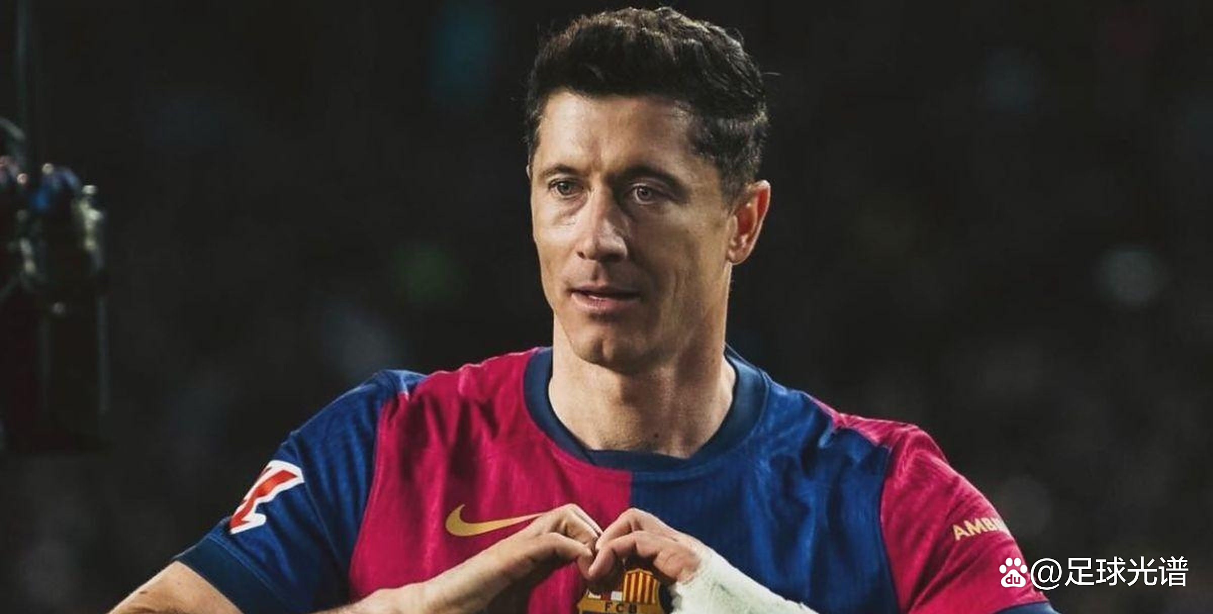 亚博体育-莱万多夫斯基与40激战MAD分钟，比赛规则变更胜负难料！，德罗巴焦点对战赛场气氛高涨-亚博体育