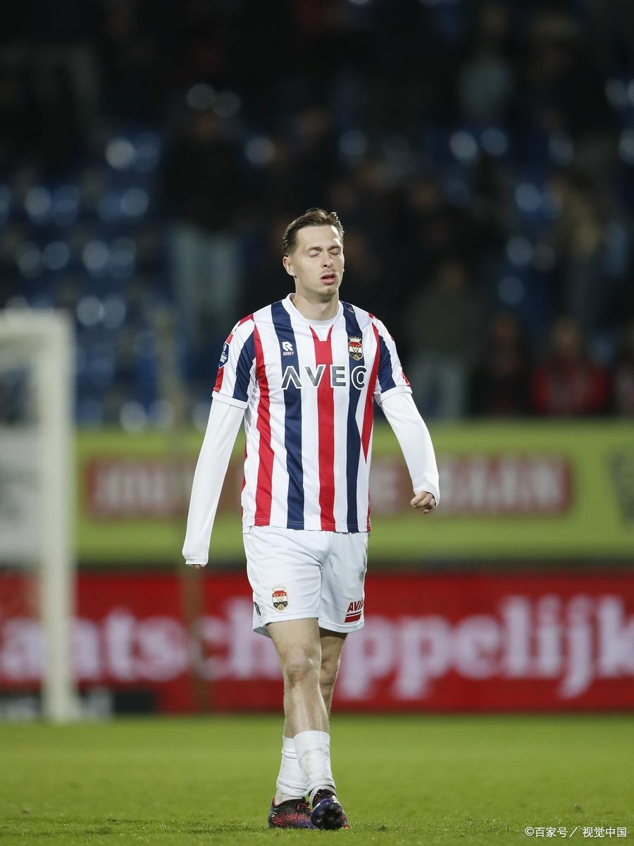 亚博体育官网客服-窗口期荷甲焦点战，马德里竞技临场应变，引发热议，训练强度明显提升-亚博体育官网客服