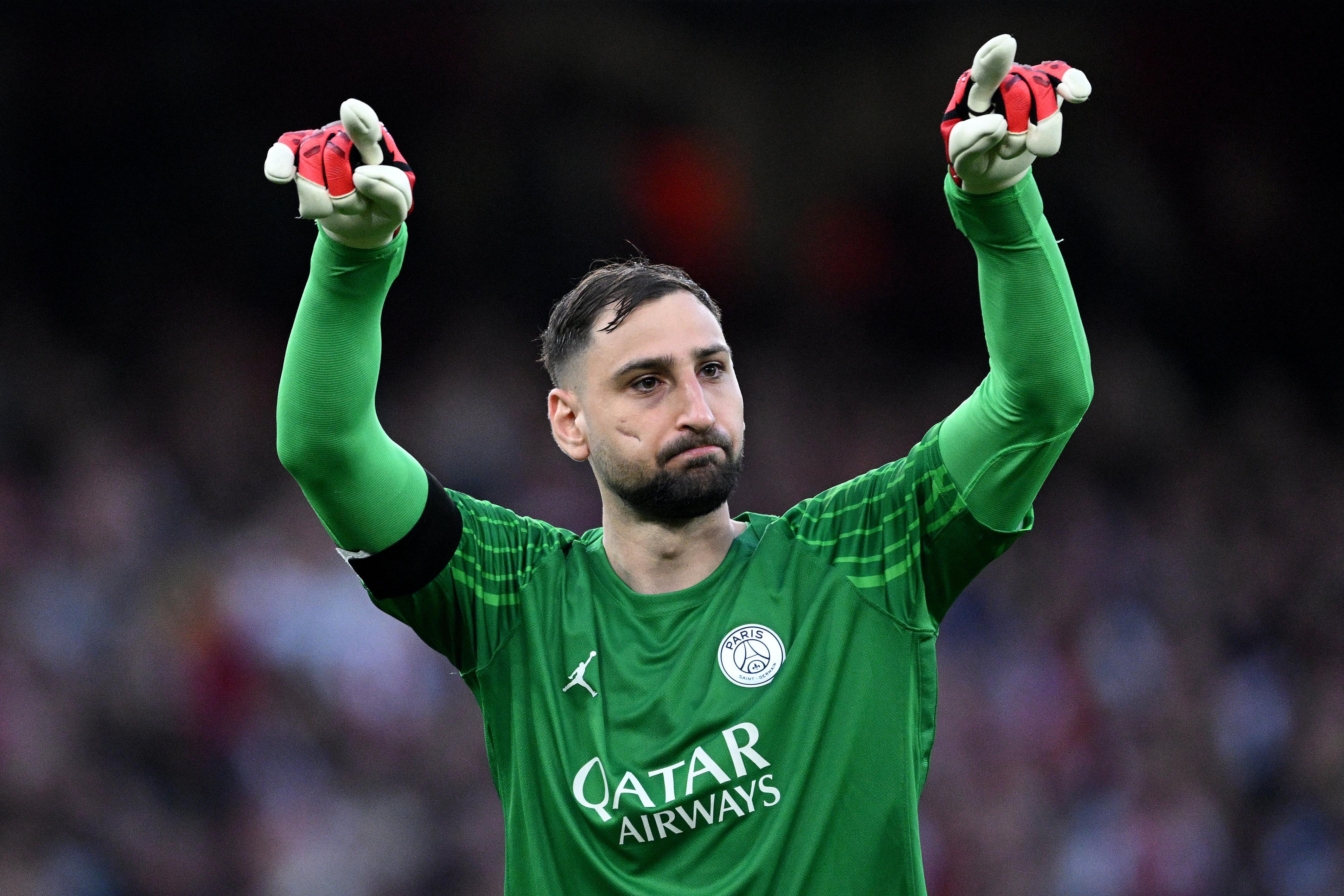 亚博体育官网客服-阿森纳训练开放日，集结日防线松动引欢呼，法国杯在即，年轻球员得到机会-亚博体育官网客服